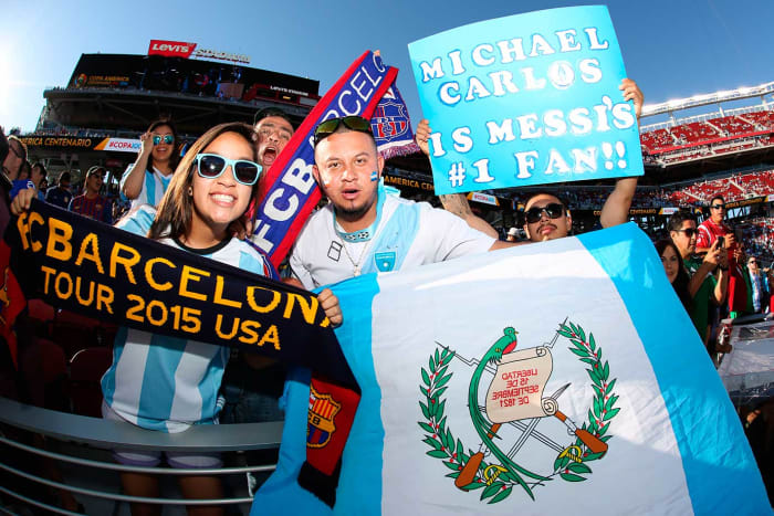 Argentina-fans-GettyImages-538438142_master.jpg